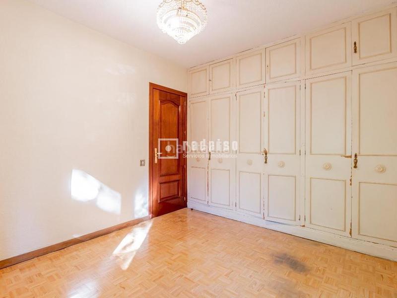 Foto 8b4c2670-b393-463f-8068-e91472389906. Piso se vende piso en avenida bruselas en Guindalera Madrid