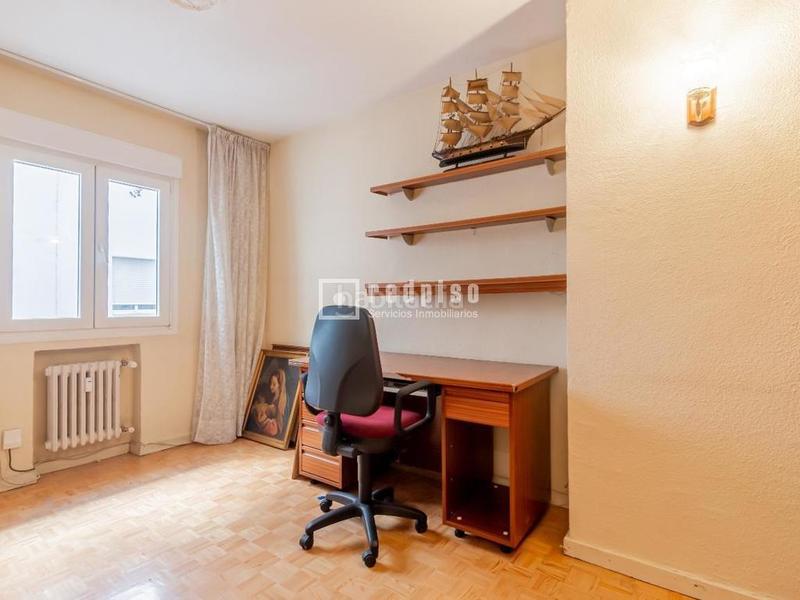 Foto a13345b8-32a4-4028-8a4a-42e56badbd25. Piso se vende piso en avenida bruselas en Guindalera Madrid