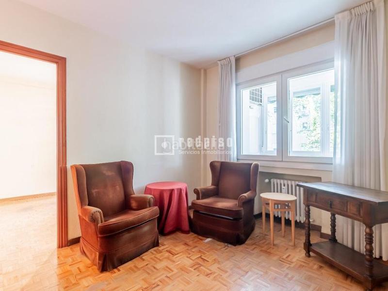 Foto ef180f81-5bac-479f-8f69-14949c614f0c. Piso se vende piso en avenida bruselas en Guindalera Madrid