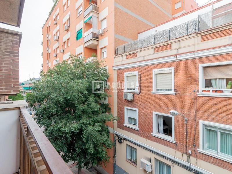 Foto 213e3079-bd37-48c6-b7eb-a354932cb971. Piso redpiso vende en exclusiva estupendo piso en c amorós en Madrid