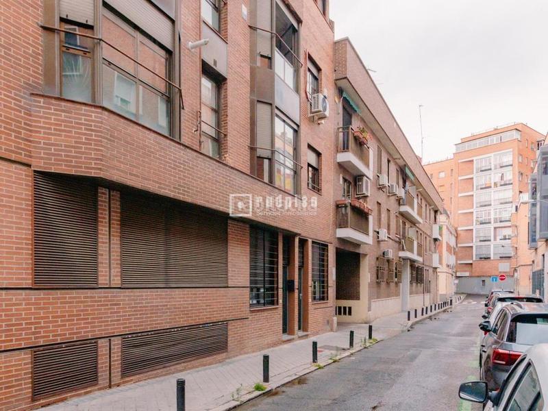 Foto 9a75e7af-ed43-4061-842e-cfee8849fd6c. Piso redpiso vende en exclusiva estupendo piso en c amorós en Madrid