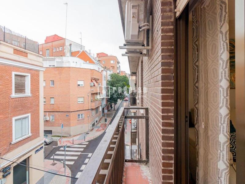 Foto d101d24b-c0ad-48d7-9c1e-c71b4bf3aa51. Piso redpiso vende en exclusiva estupendo piso en c amorós en Madrid