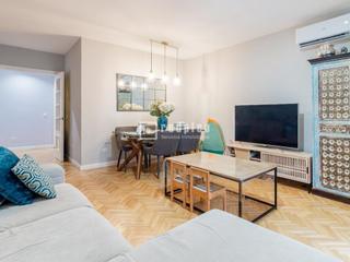 Appartement  Amorós. Redpiso vende en exclusiva estupendo piso en c amorós