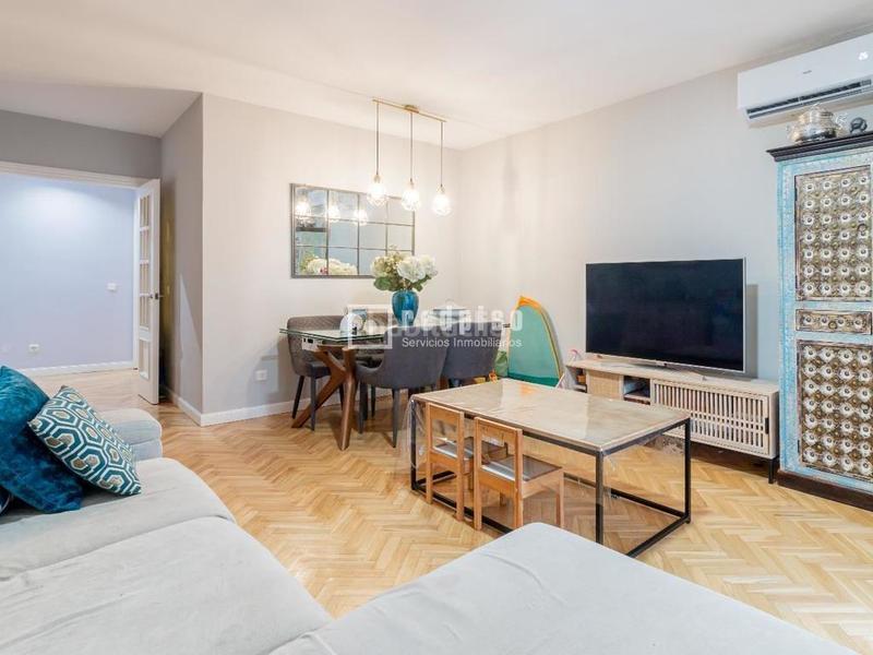 Foto d2a7b97c-5e82-454e-8dbc-2ec62e60c034. Piso redpiso vende en exclusiva estupendo piso en c amorós en Madrid