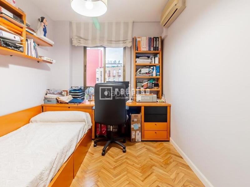 Foto dd95a90e-d07e-4d2b-b84f-d02b53ee674d. Piso redpiso vende en exclusiva estupendo piso en c amorós en Madrid