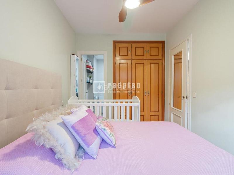 Foto e4d5db5c-3ad7-46c9-bc01-2ef855a1d139. Piso redpiso vende en exclusiva estupendo piso en c amorós en Madrid