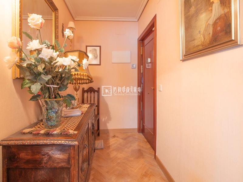 Foto 505e0370-9af2-4da5-8eaa-5d69a4a7521c. Etagenwohnung mit heizung in Guindalera Madrid