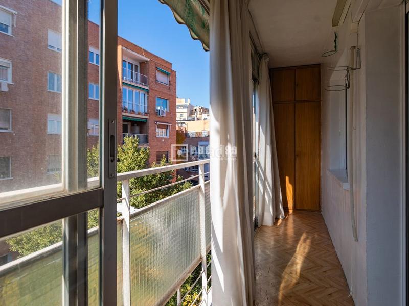 Foto 8ecb7d4d-6bed-421a-9034-972841b5e3ea. Etagenwohnung mit heizung in Guindalera Madrid