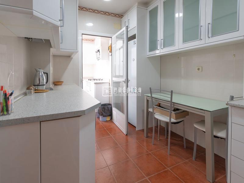 Foto 9d885f58-c037-413a-9e69-3a5c67560913. Etagenwohnung mit heizung in Guindalera Madrid