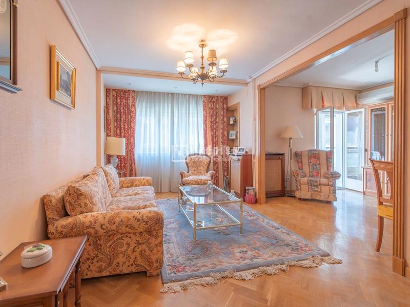 Foto b6606ad5-2dd5-48bd-839e-c474a83b63af. Etagenwohnung mit heizung in Guindalera Madrid
