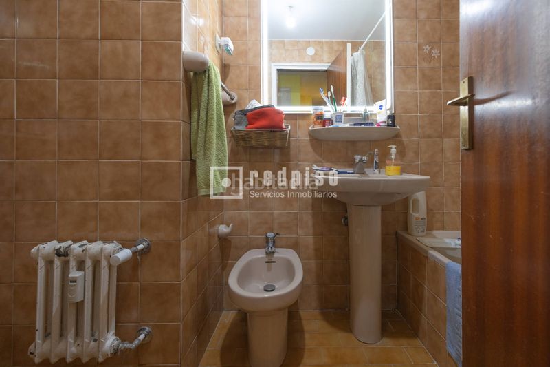 Foto f0469574-510c-4f87-bf0e-6cfdbba9d933. Pis amb calefacció a Guindalera Madrid