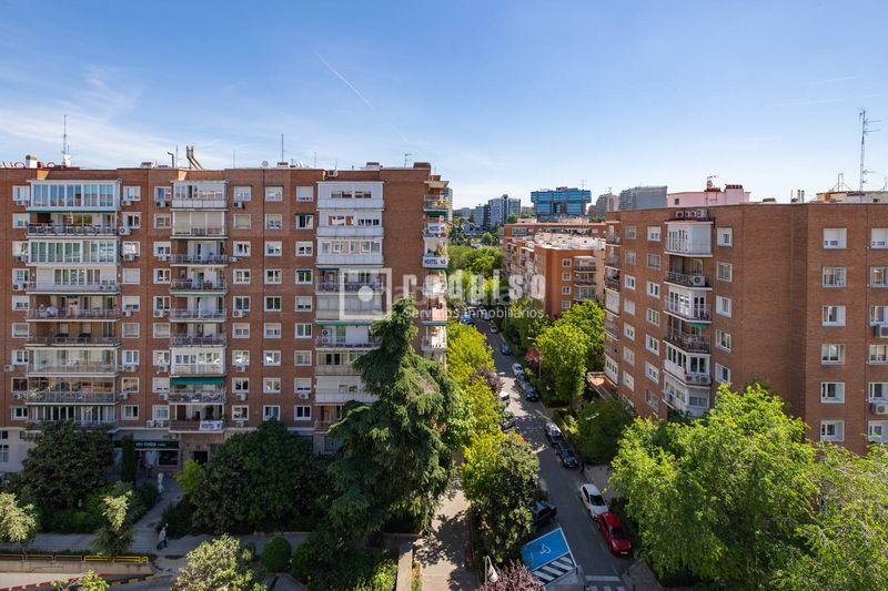 Foto 80a8c76a-33c2-475a-8ca0-6075866ba7e3. Pis amb calefacció a Guindalera Madrid