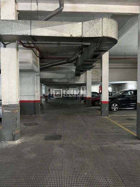 Foto 4a6105f9-696a-4f1e-a6c2-644696df85ff. Aparcament cotxe a Guindalera Madrid