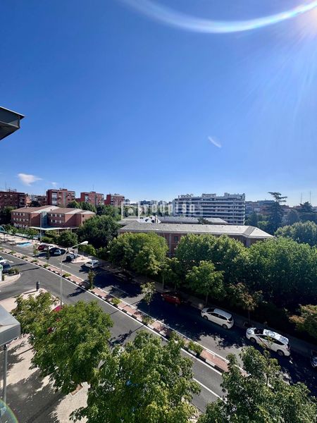 Foto 8fde12f0-621c-4c97-b176-d45c809e5d64. Rent flat with heating parking in Guindalera Madrid