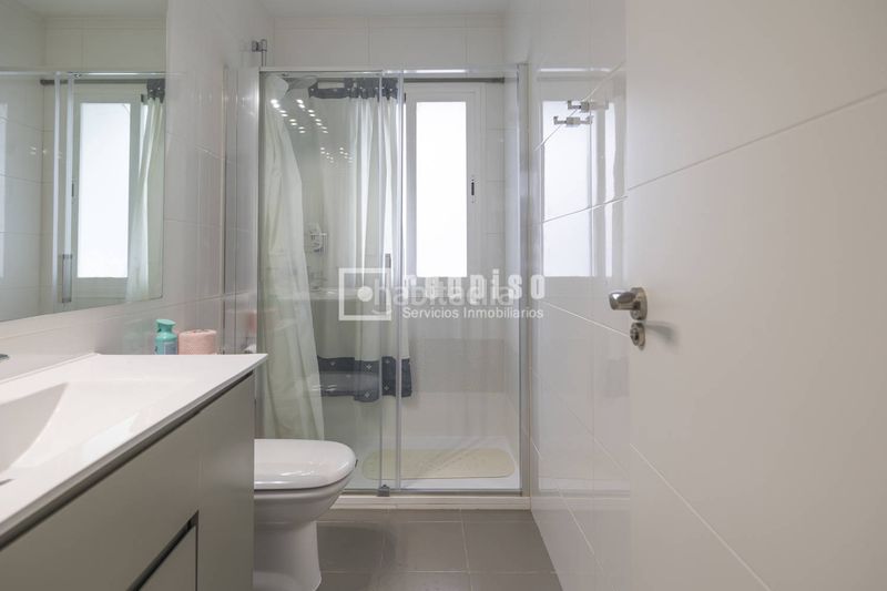 Foto 23101762-b03e-4772-943a-0f8958cb7081. Piso redpiso parque de las avenidas vende en exclusiva fantástico piso en avenida de bruselas en Madrid