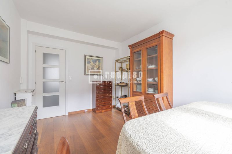 Foto 2f50270d-fefc-40d4-a40f-ab41b58a0427. Piso redpiso parque de las avenidas vende en exclusiva fantástico piso en avenida de bruselas en Madrid