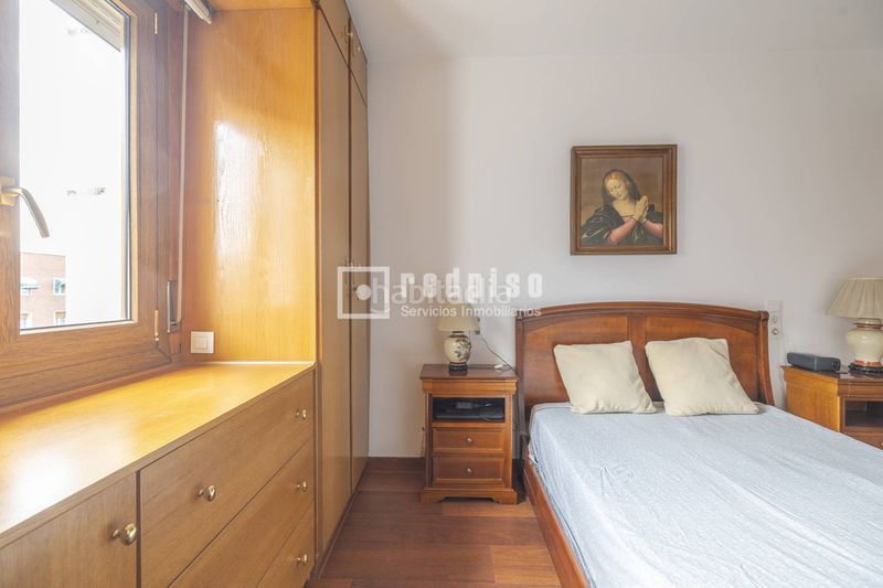 Foto c9598919-c989-43d4-9594-05cce2fbdf92. Piso redpiso parque de las avenidas vende en exclusiva fantástico piso en avenida de bruselas en Madrid