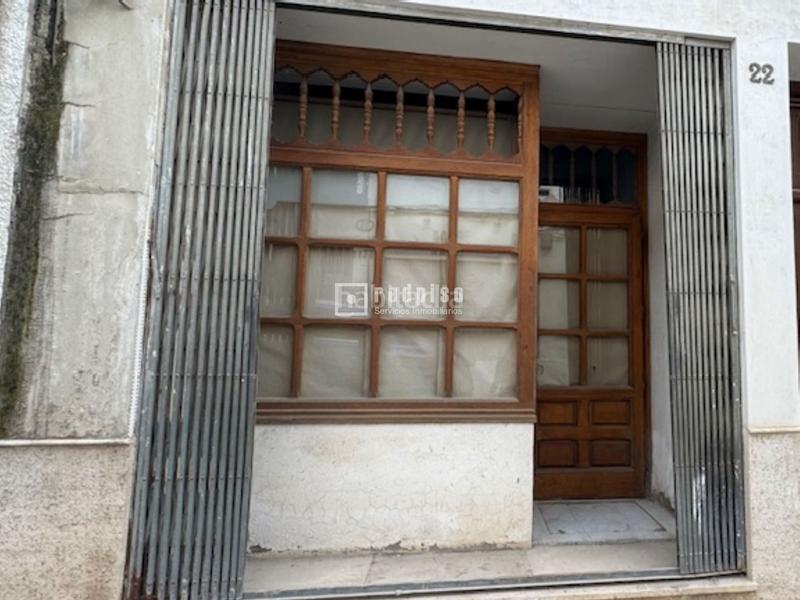 Foto 8867438b-fae1-4aed-ae14-694e0db7a422. Business premise in Chinchón