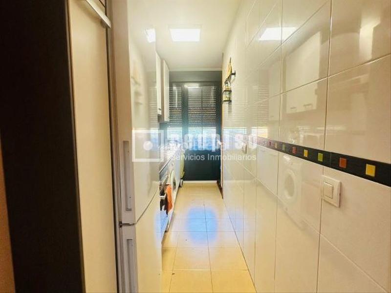 Foto 77694c3c-3a87-4fbf-9056-f8694fa77449. Pis amb calefacció aparcament piscina a Cuevas-Ilustración Ciempozuelos