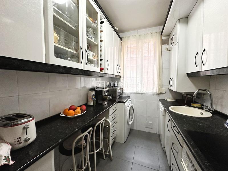 Foto ae0449e4-a7c2-403e-a2b4-ad12d878fd02. Pis a Bellas Vistas Madrid