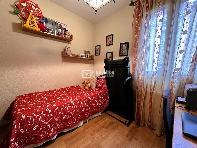 Foto f9671c4b-6e95-4cd9-b1d0-715be316b98b. Pis a Bellas Vistas Madrid