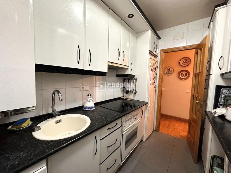 Foto fce098a9-14df-4a9e-a6fb-0b3aee2b3979. Pis a Bellas Vistas Madrid