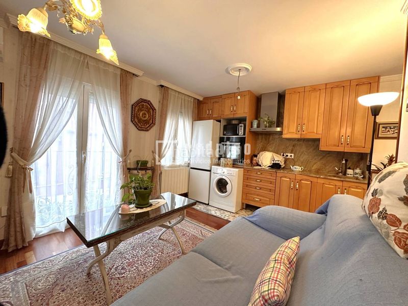 Foto b8fd6943-d8d4-4e59-98d4-75cdf84d4551. Pis amb calefacció a Bellas Vistas Madrid