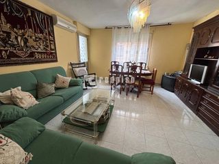 Etagenwohnung  Entrevías