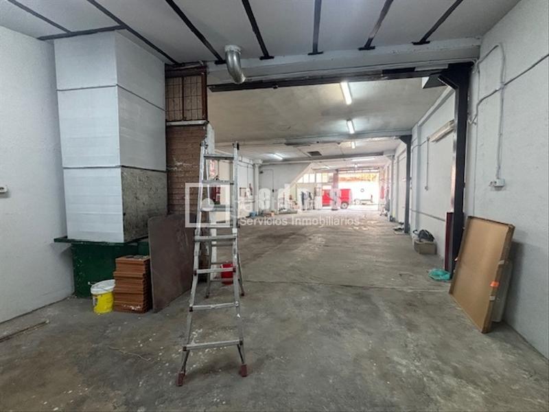 Foto 2a2928ea-2fe7-4492-b954-b61346f83e2d. Locale commerciale in Entrevías Madrid