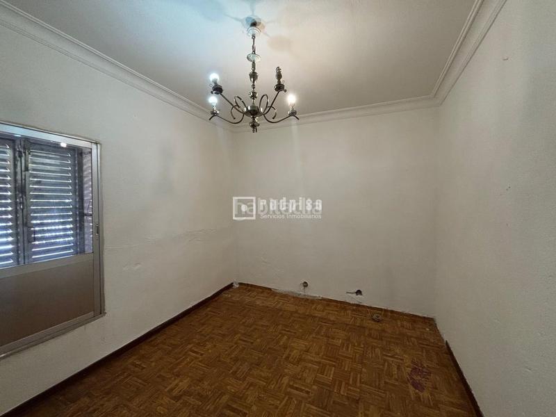 Foto 27bbbe9d-ba35-4916-9a92-b97ba50f3c97. Chalet mit heizung in Entrevías Madrid