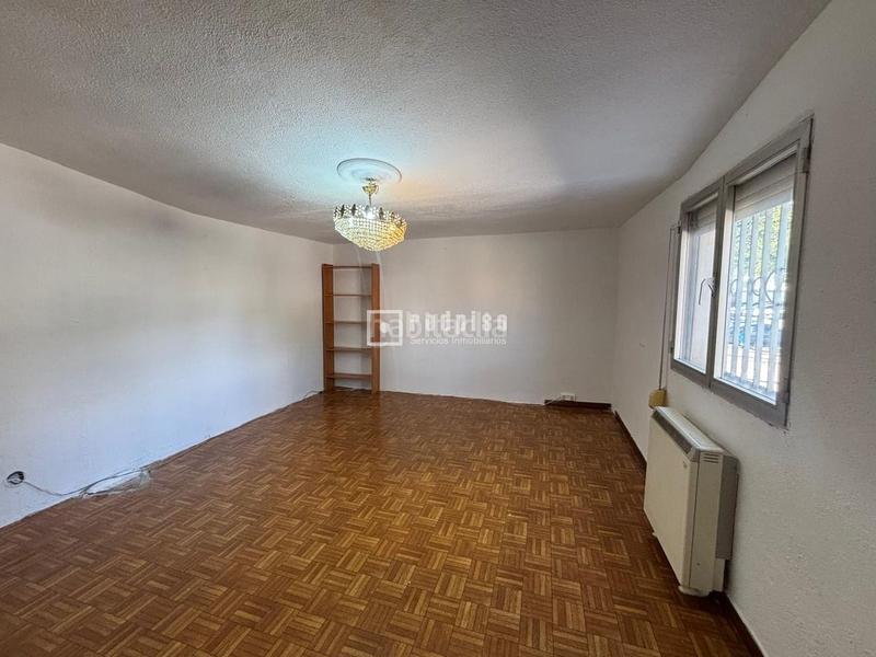 Foto 452d1e5b-7cc7-4c04-bded-86299a150c54. Chalet avec chauffage dans Entrevías Madrid