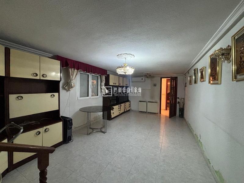 Foto 8c7978b1-5607-4988-9c43-b31f7291a180. Chalet avec chauffage dans Entrevías Madrid