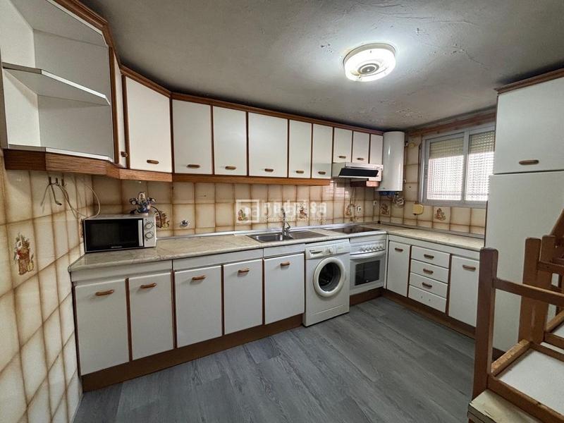 Foto 93699e9a-c525-4c4f-b5e5-879ce7364400. Chalet avec chauffage dans Entrevías Madrid