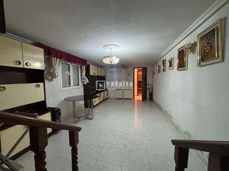 Foto fe030e80-74ea-4bfb-8853-196af5c086ba. Chalet avec chauffage dans Entrevías Madrid