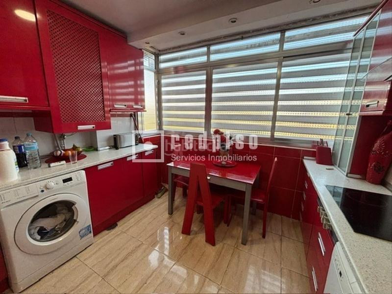 Foto 911bdfce-adbe-48df-96c1-0bb9b5e4f4db. Etagenwohnung in Entrevías Madrid