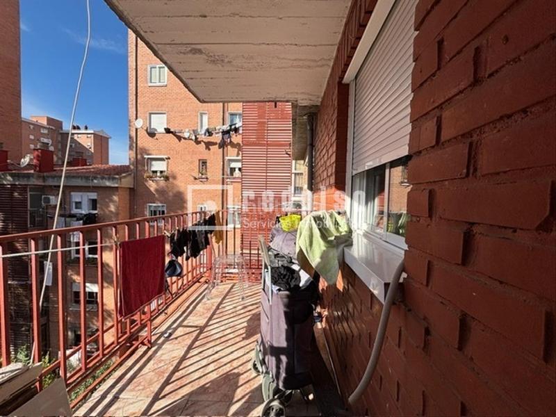 Foto df2f2aa6-07c8-47d2-87e5-47ac166ceee2. Etagenwohnung in Entrevías Madrid