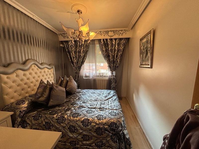 Foto 73978802-914f-4d9a-a44d-c3ebeaea365b. Pis a Entrevías Madrid