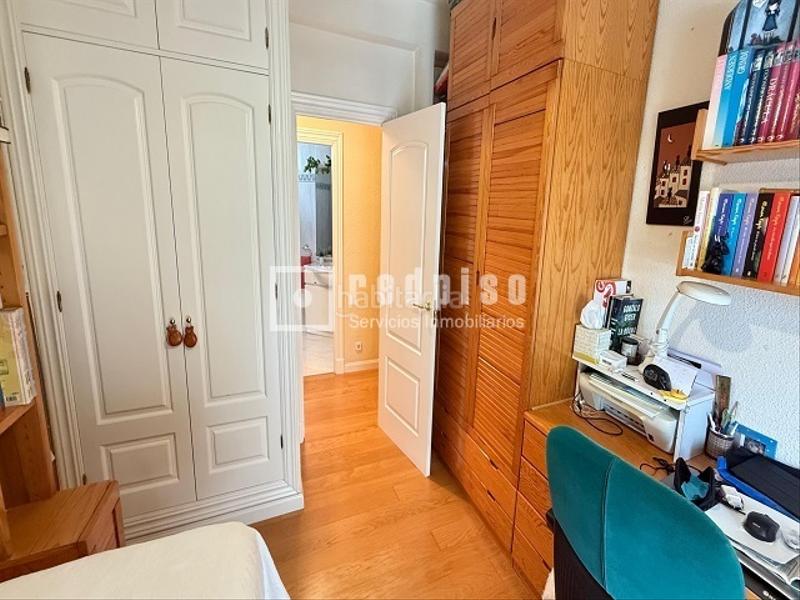 Foto 08bf7efd-0f0c-4e03-97d1-434d92bac469. Piso en venta esta magnífica propiedad situada en el prestigioso barrio de hispanoamérica. en Madrid