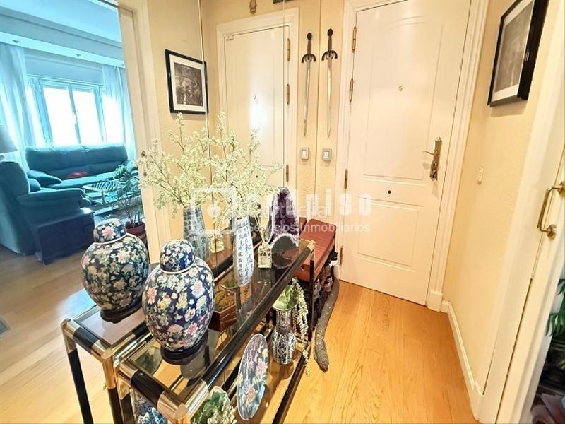 Foto 181337ed-b4b0-4b42-9a3a-e379b3f17ecf. Piso en venta esta magnífica propiedad situada en el prestigioso barrio de hispanoamérica. en Madrid
