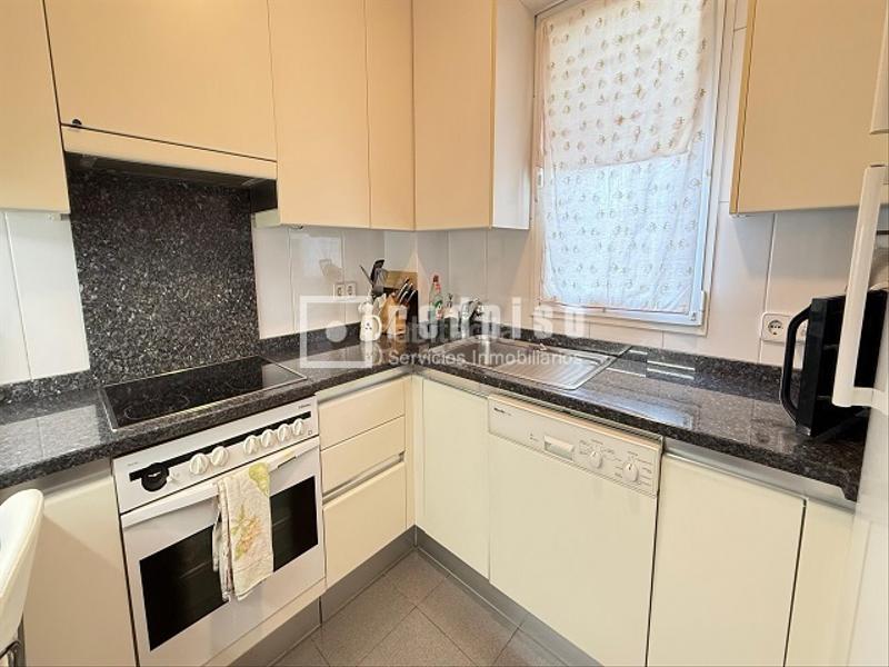 Foto a7267975-3c4d-4631-9175-d23fc11329f9. Piso en venta esta magnífica propiedad situada en el prestigioso barrio de hispanoamérica. en Madrid