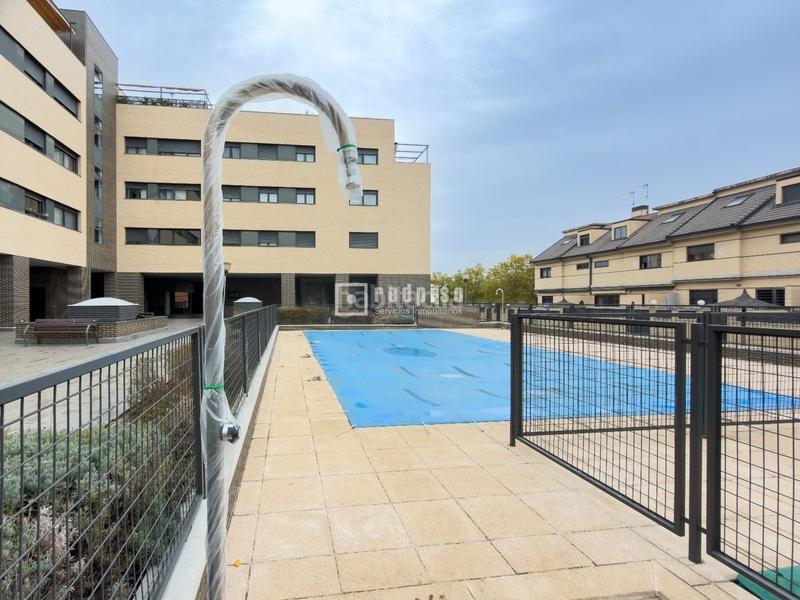 Foto 0d8649ce-ba9b-4785-8570-8393de021067. Piso  en venta en vereda de los estudiantes en Leganés