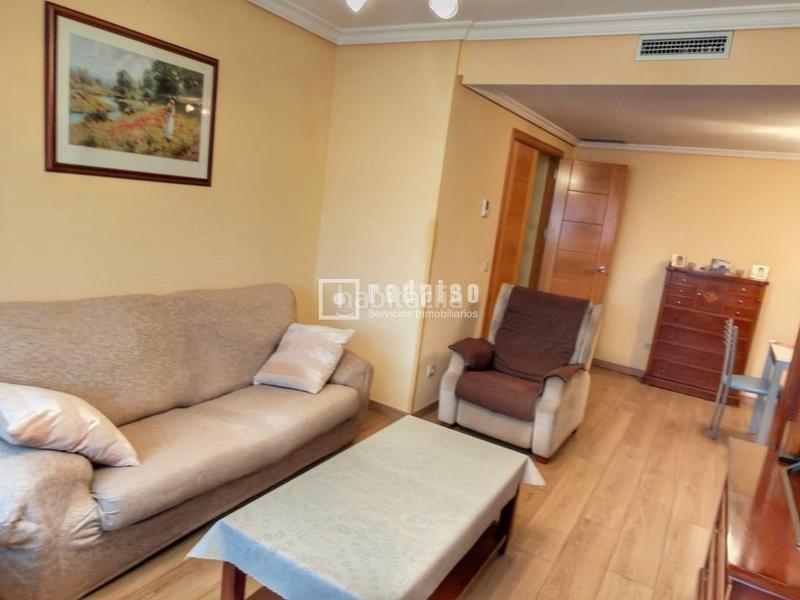 Foto ed2e4ffe-badb-40de-803f-d5b972aaa527. Piso  en venta en vereda de los estudiantes en Leganés