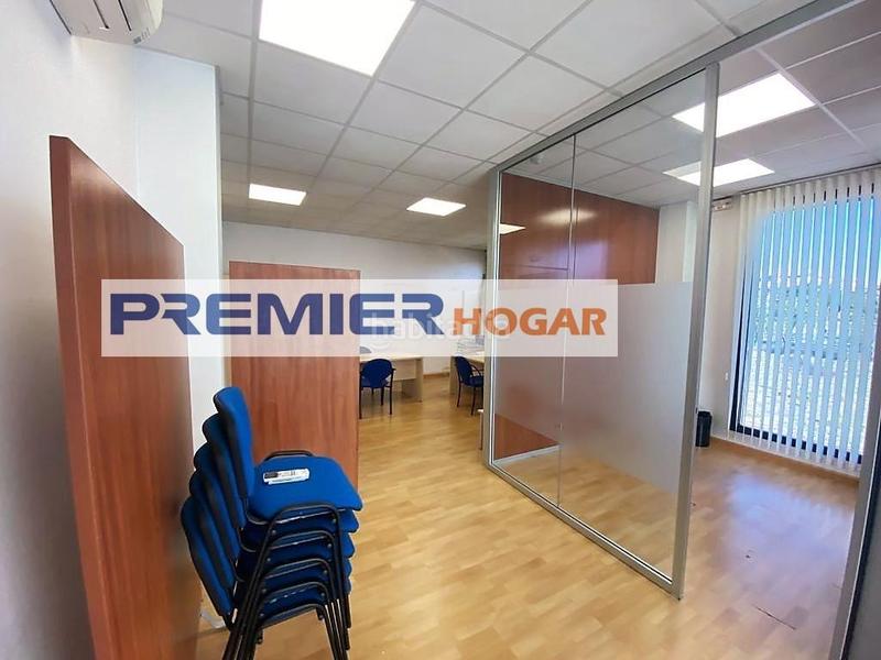 Foto 37157298-b4f1-4d0b-82a2-ac08e8e80065. Location bureau avec parking dans Centro Villaviciosa de Odón