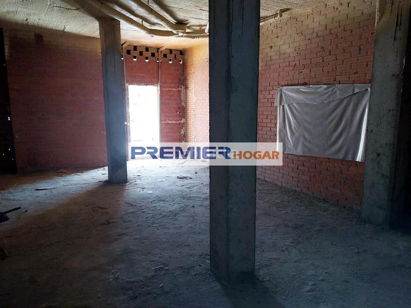 Foto f5f89bac-ef37-4e17-913f-92c41ea95d20. Alquiler local comercial local en alquiler en arroyo culebro en Leganés