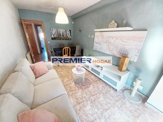 Etagenwohnung  Calle del monte oliveti. Excelente oportunidad para reformar en zona numancia