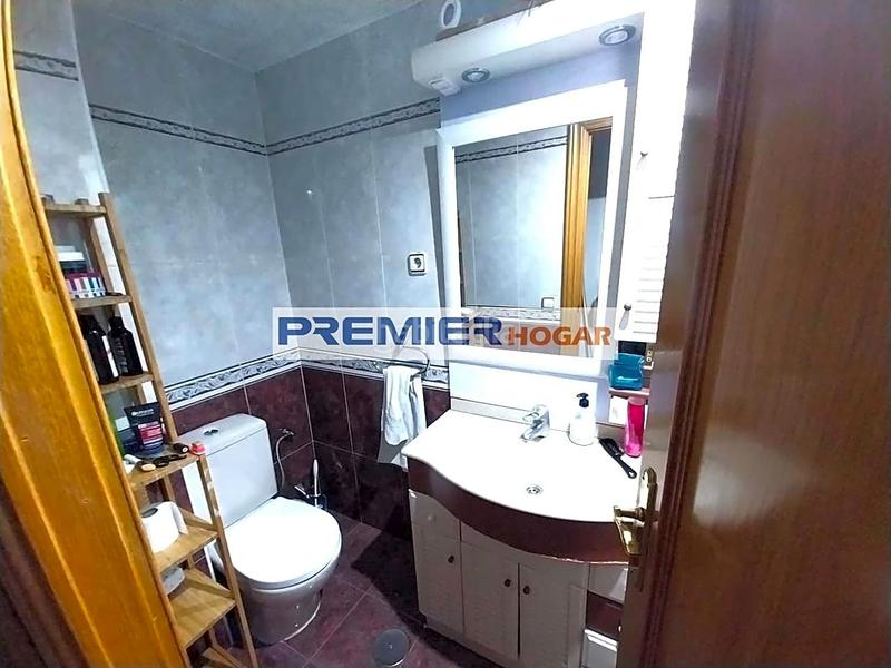 Foto 2134a8fe-5642-490a-8004-fbe26f82247a. Piso  en rentabilidad en zona Numancia en Numancia Madrid