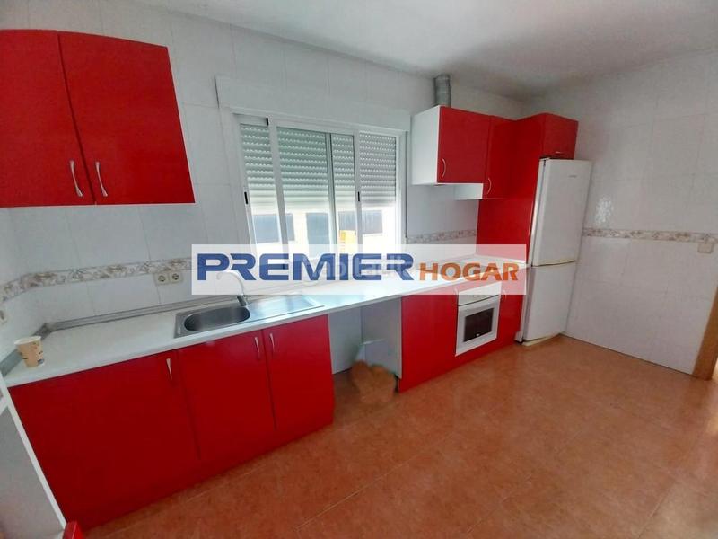 Foto 2097c942-627e-40a7-8d5b-628ed2e20002. Casa con riscaldamento piscina in Eurovillas Nuevo Baztán