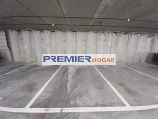 Autoparkplatz  De dinamarca. Plaza de garaje en arco iris
