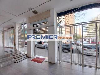 Lloguer Local Comercial  De ponferrada. Excelente local en barrio del pilar