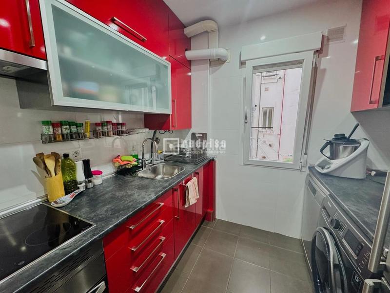 Foto bee89757-ecf0-4077-b611-3ad1598e9cb8. Piso en Pilar Madrid